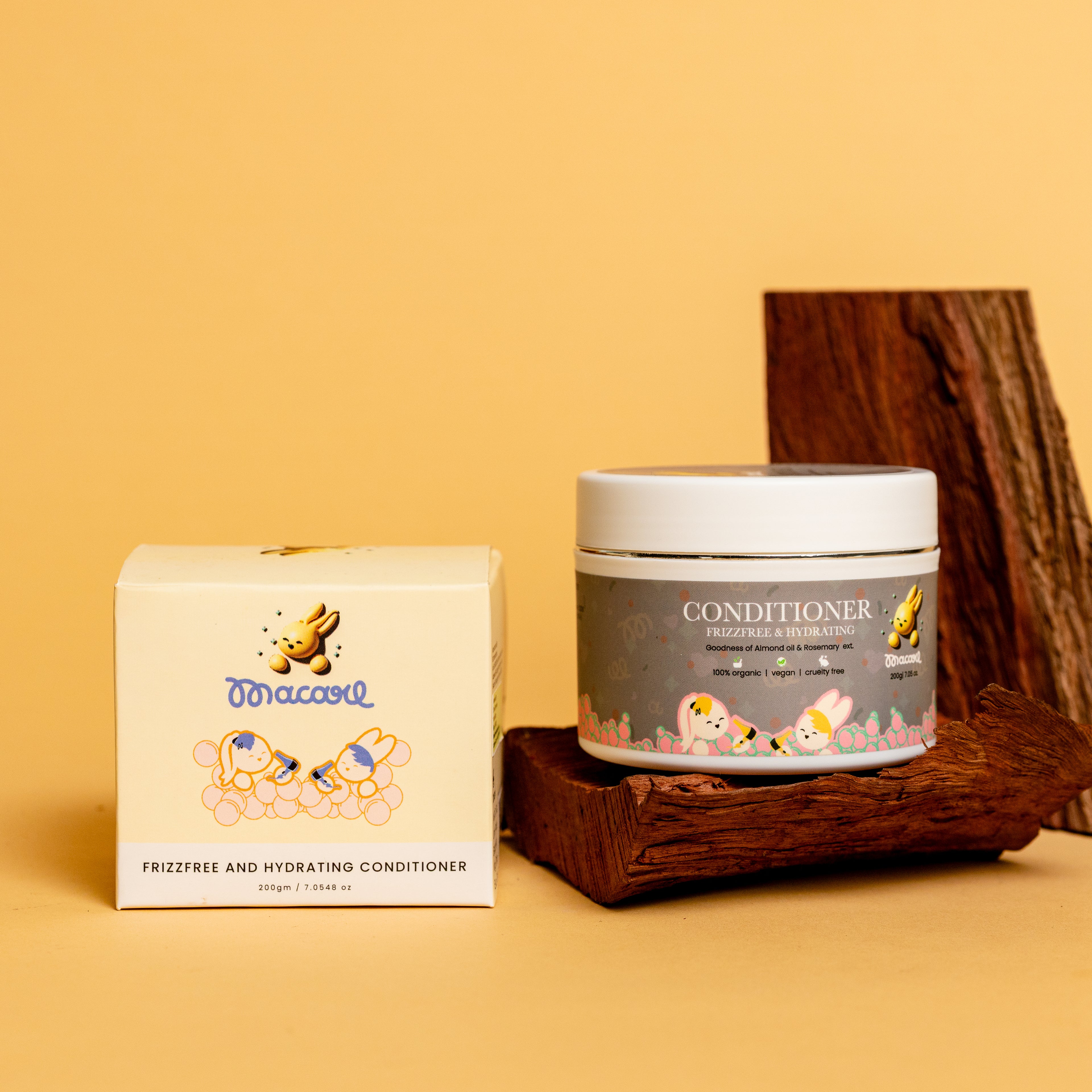 FRIZZFREE AND HYDRATING CONDITIONER (200 GM)